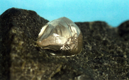 為什么金剛石最堅(jiān)硬