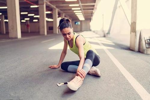 為什么久坐久站腳會(huì)發(fā)麻