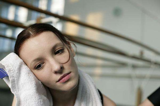 為什么吃飽飯人會覺得暖和,飯后發(fā)熱的原因