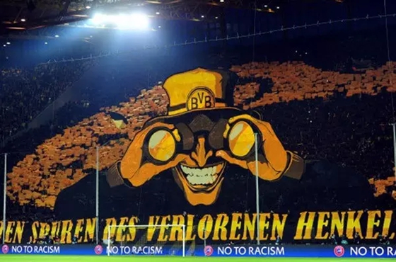 巨幅“望遠鏡”