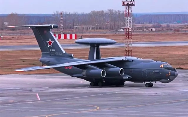 美國(guó)——E-3“望樓”預(yù)警機(jī)