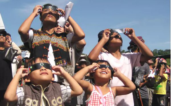 為什么會出現(xiàn)日食,日食是怎樣形成的