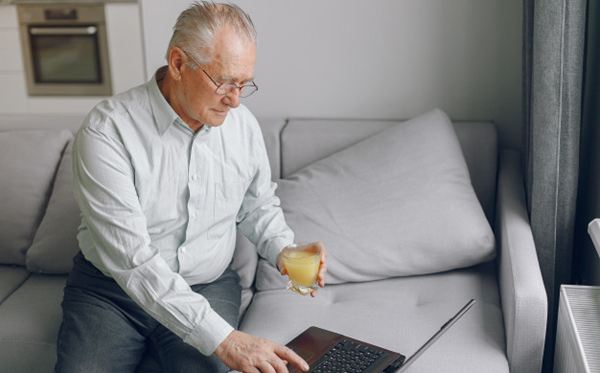 耆宿怎么讀,耆宿的讀音是什么,耆宿是什么意思？