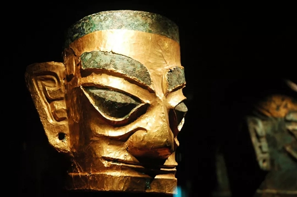 三星堆面具為什么像外星人？