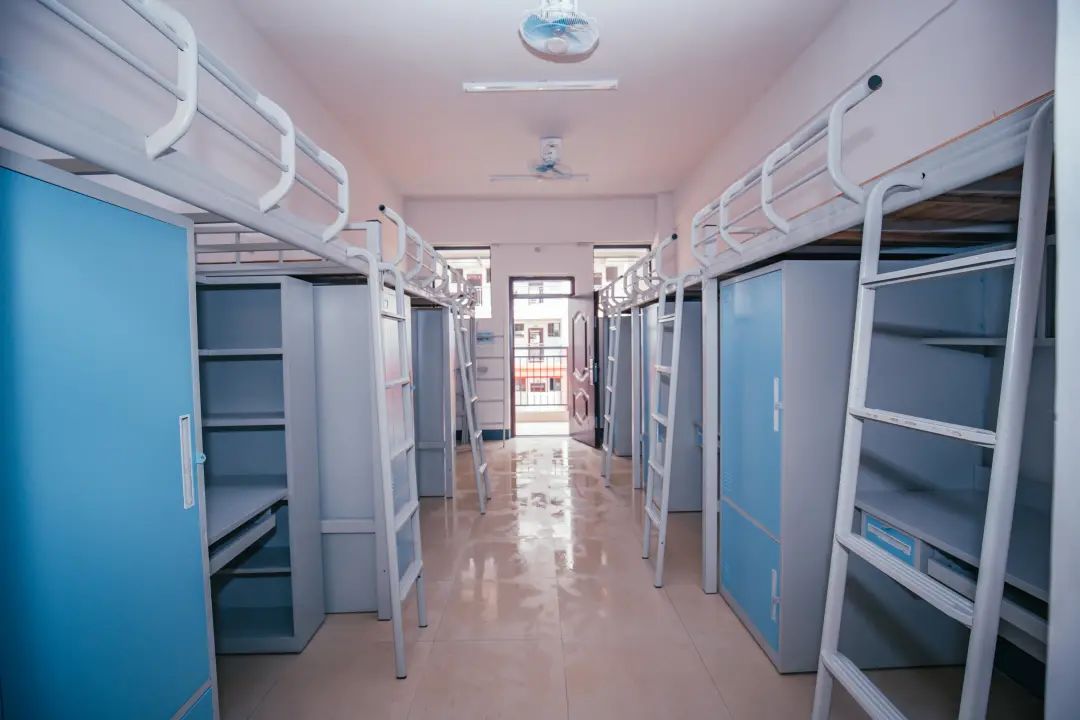 南寧師范大學宿舍條件怎么樣,有空調(diào)和獨立衛(wèi)生間嗎？（附宿舍圖片）
