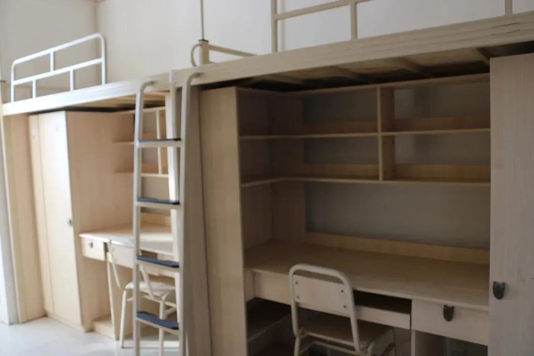 西昌學(xué)院宿舍條件怎么樣,有空調(diào)和獨(dú)立衛(wèi)生間嗎？（附宿舍圖片）