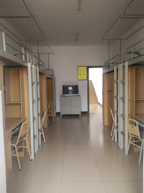 四川電影電視學(xué)院宿舍條件怎么樣,有空調(diào)和獨(dú)立衛(wèi)生間嗎？（附宿舍圖片）