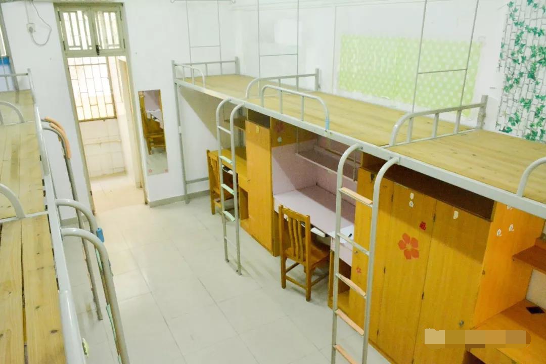 廣州體育學(xué)院宿舍條件怎么樣,有空調(diào)和獨立衛(wèi)生間嗎？（附宿舍圖片）
