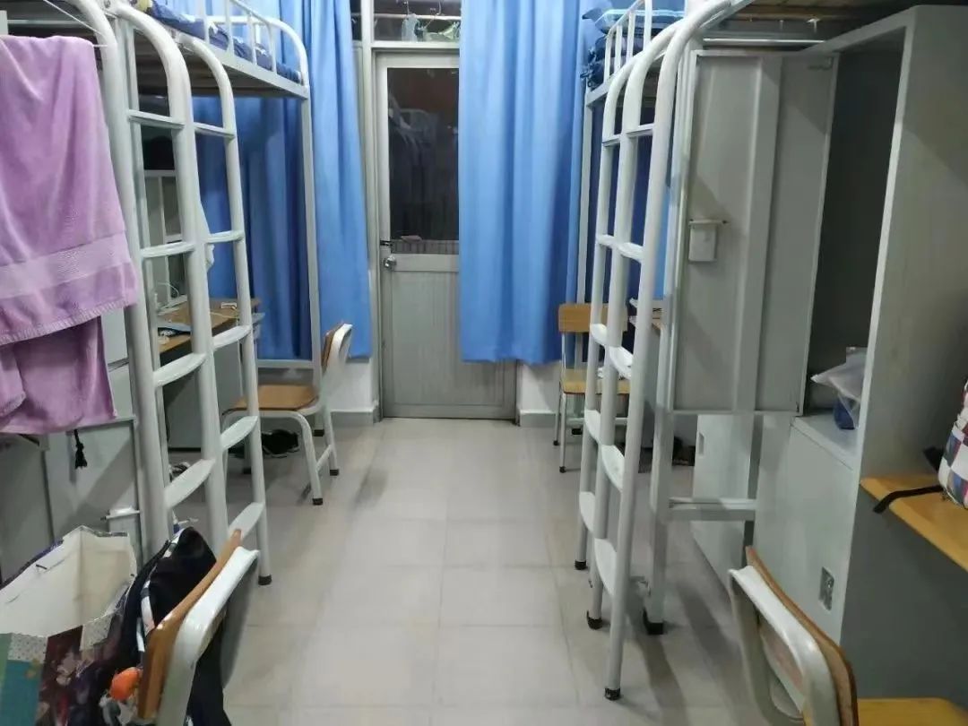 廣東工業(yè)大學宿舍條件怎么樣,有空調和獨立衛(wèi)生間嗎？（附宿舍圖片）