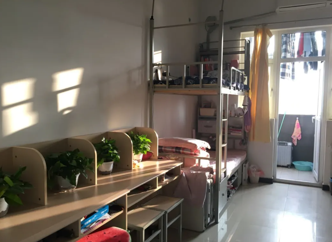北方工業(yè)大學(xué)宿舍條件怎么樣,有空調(diào)和獨(dú)立衛(wèi)生間嗎？（附宿舍圖片）