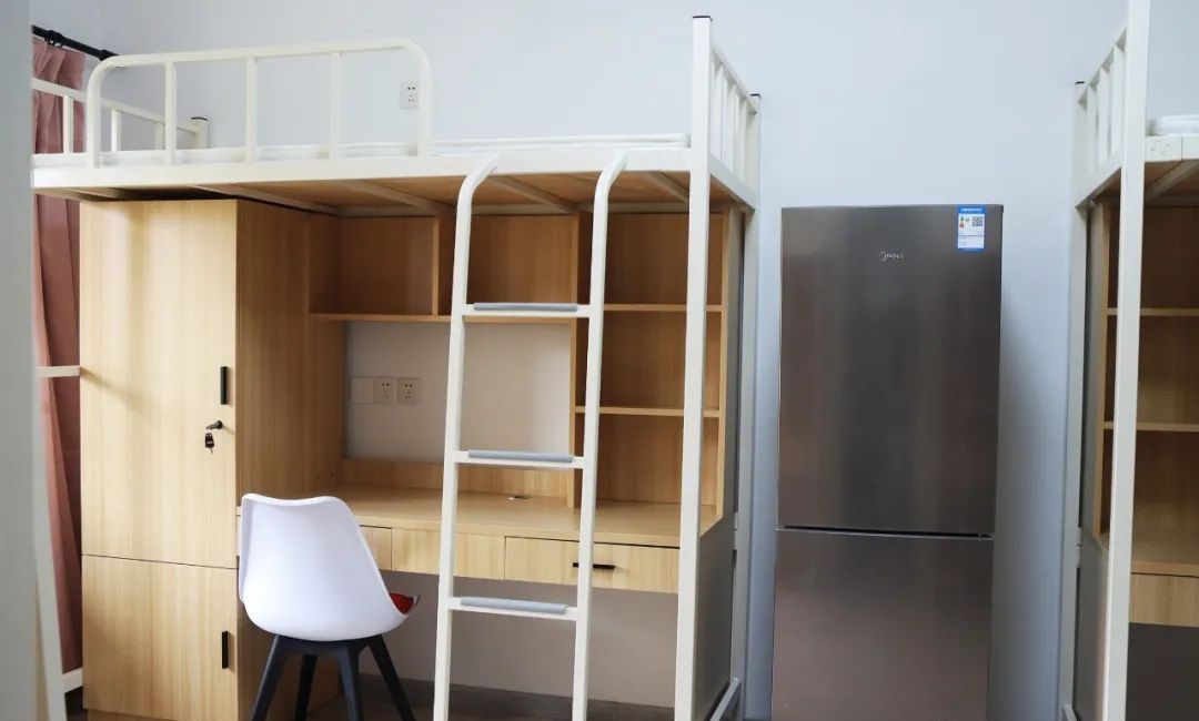 沈陽科技學院宿舍條件怎么樣,有空調(diào)和獨立衛(wèi)生間嗎？（附宿舍圖片）