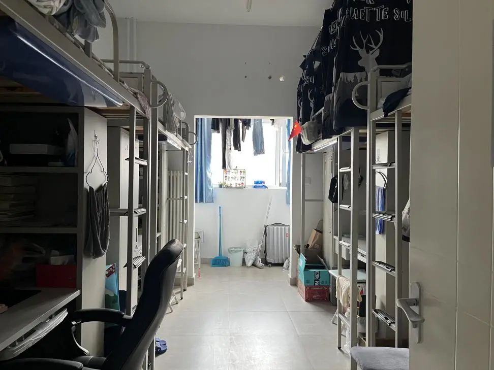 北京理工大學宿舍條件怎么樣,有空調(diào)和獨立衛(wèi)生間嗎？（附宿舍圖片）