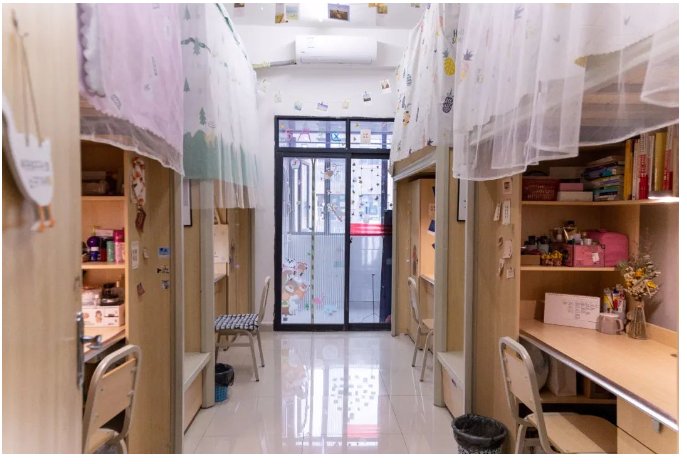 西華大學(xué)宿舍條件怎么樣,有空調(diào)和獨立衛(wèi)生間嗎？（附宿舍圖片）