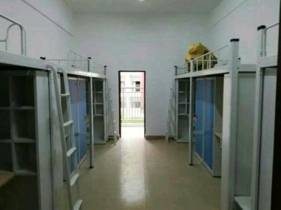 貴陽人文科技學(xué)院宿舍條件怎么樣,有空調(diào)和獨(dú)立衛(wèi)生間嗎？（附宿舍圖片）