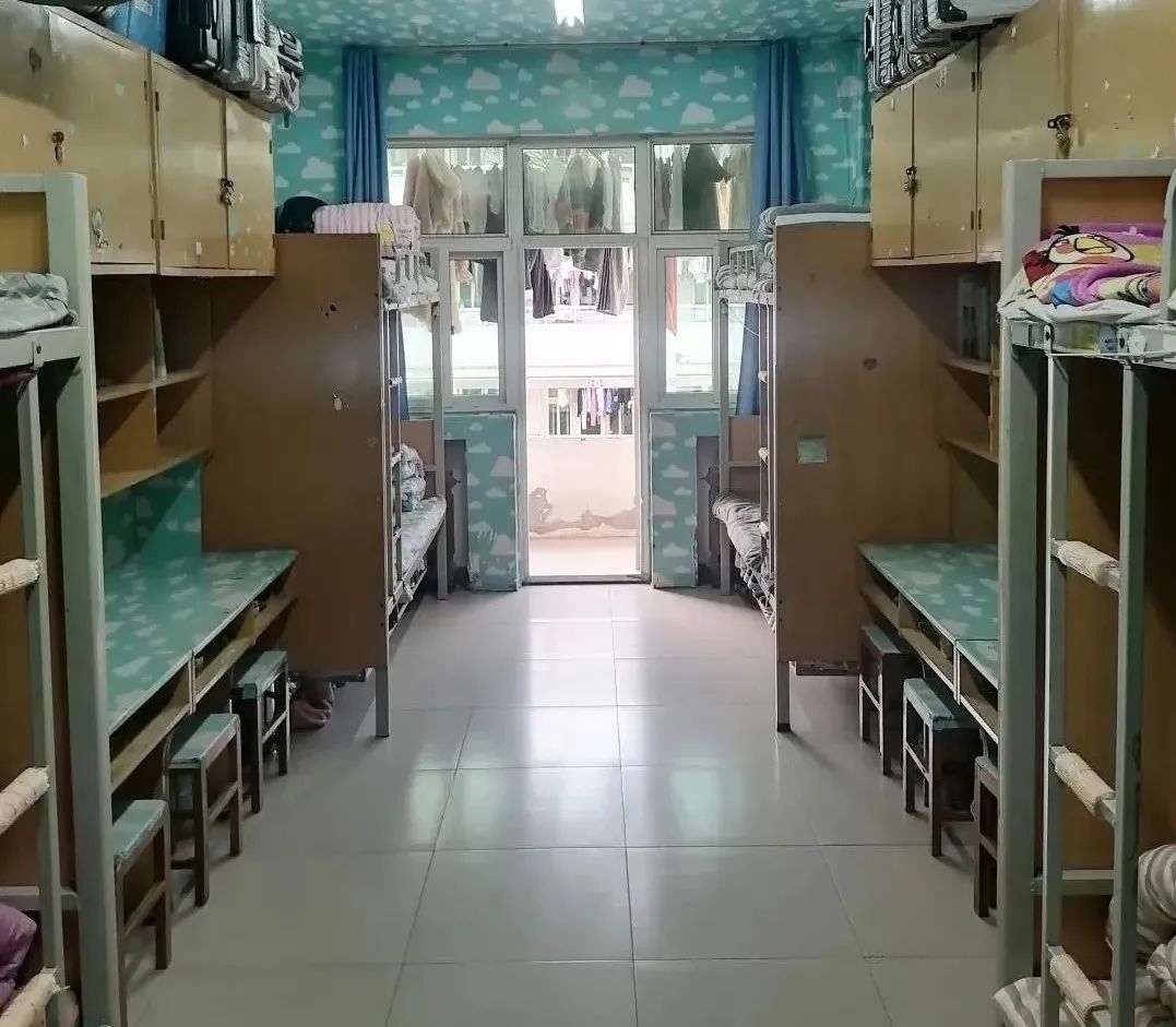 河南牧業(yè)經濟學院宿舍條件怎么樣,有空調和獨立衛(wèi)生間嗎？（附宿舍圖片）