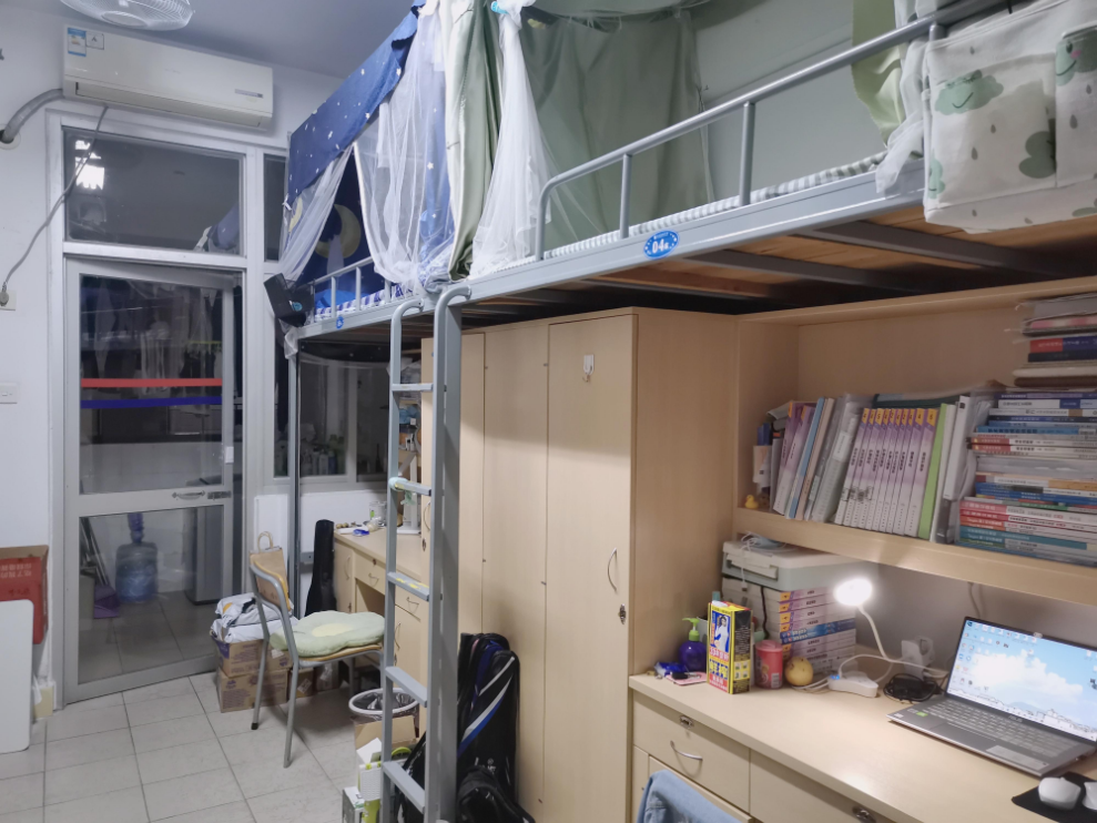 福建醫(yī)科大學(xué)宿舍條件怎么樣,有空調(diào)和獨(dú)立衛(wèi)生間嗎？（附宿舍圖片）