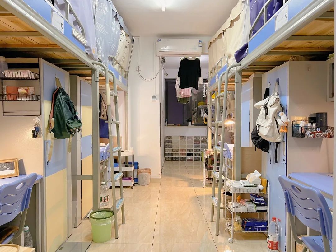 湖南大學(xué)宿舍條件怎么樣,有空調(diào)和獨(dú)立衛(wèi)生間嗎？（附宿舍圖片）