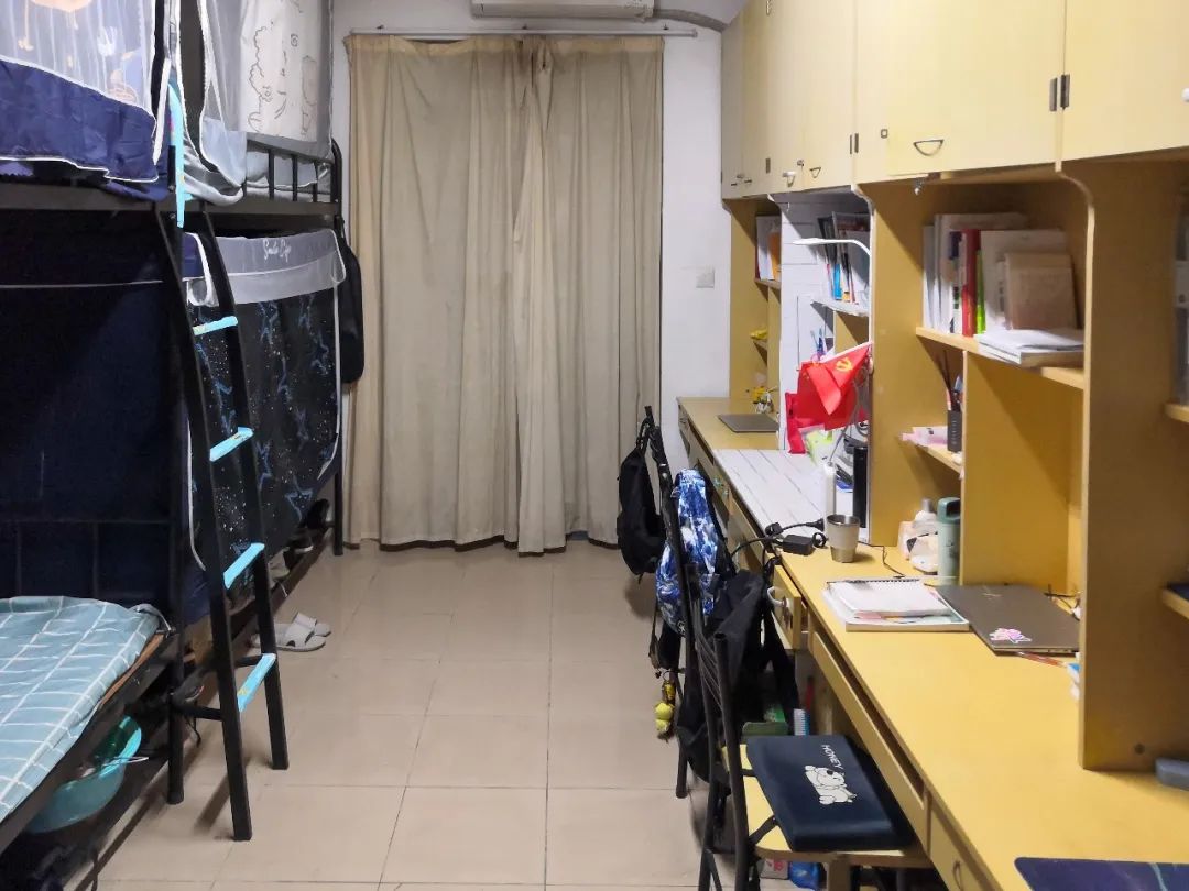 華東理工大學(xué)宿舍條件怎么樣,有空調(diào)和獨(dú)立衛(wèi)生間嗎？（附宿舍圖片）