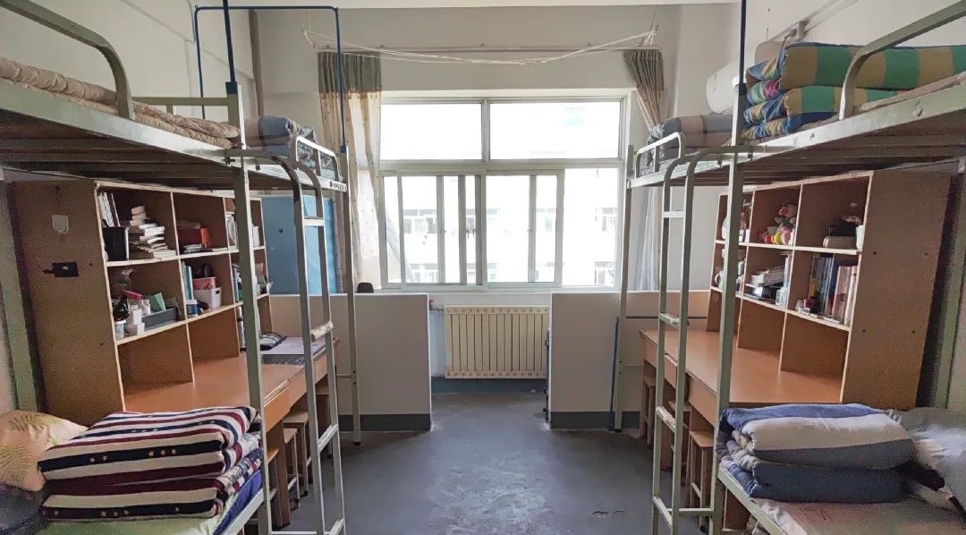 青島工學院宿舍條件怎么樣,有空調和獨立衛(wèi)生間嗎？（附宿舍圖片）