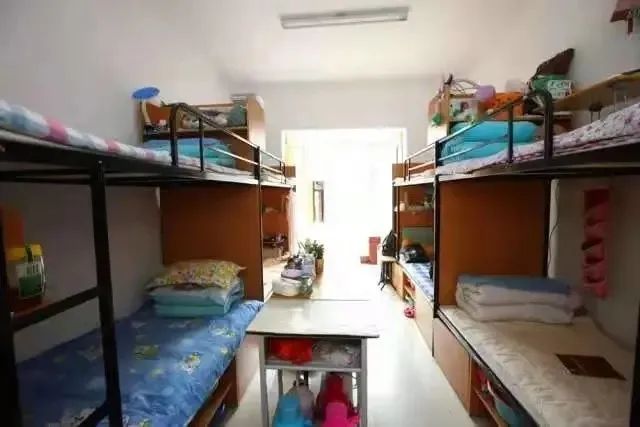 延邊大學(xué)宿舍條件怎么樣,有空調(diào)和獨(dú)立衛(wèi)生間嗎？（附宿舍圖片）