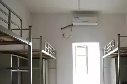 武漢晴川學(xué)院宿舍條件怎么樣,有空調(diào)和獨(dú)立衛(wèi)生間嗎？（附宿舍圖片）