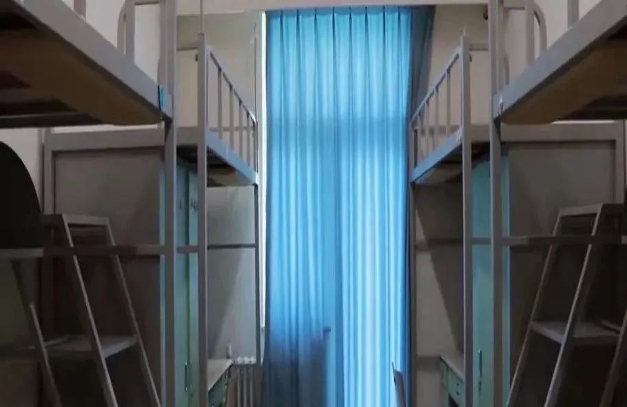 北京化工大學宿舍條件怎么樣,有空調(diào)和獨立衛(wèi)生間嗎？（附宿舍圖片）