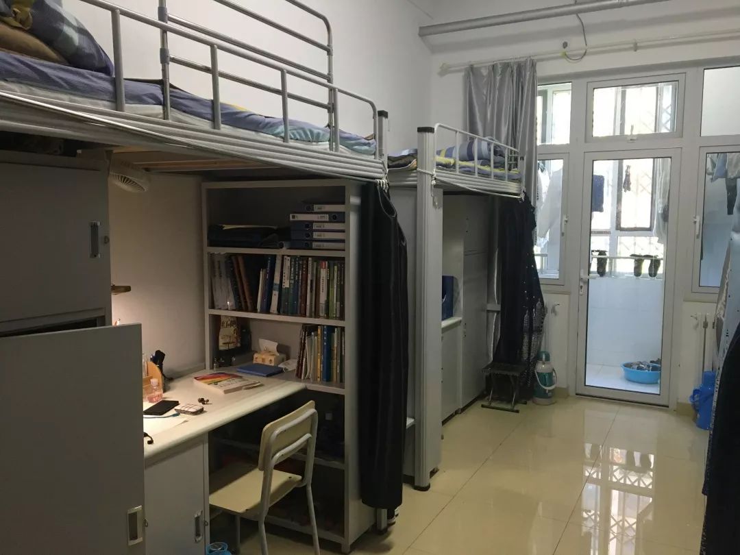 山東大學(xué)宿舍條件怎么樣,有空調(diào)和獨(dú)立衛(wèi)生間嗎？（附宿舍圖片）