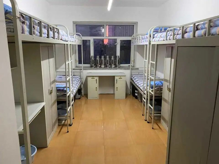 黑龍江八一農(nóng)墾大學(xué)宿舍條件怎么樣,有空調(diào)和獨(dú)立衛(wèi)生間嗎？（附宿舍圖片）