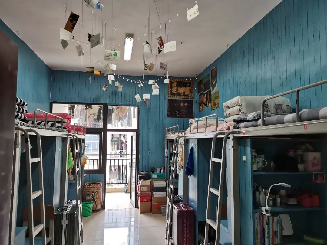 貴州商學(xué)院宿舍條件怎么樣,有空調(diào)和獨立衛(wèi)生間嗎？（附宿舍圖片）