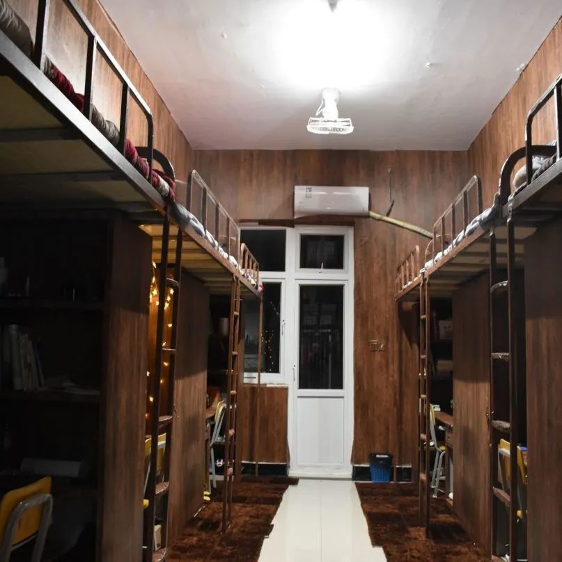 商丘師范學(xué)院宿舍條件怎么樣,有空調(diào)和獨立衛(wèi)生間嗎？（附宿舍圖片）