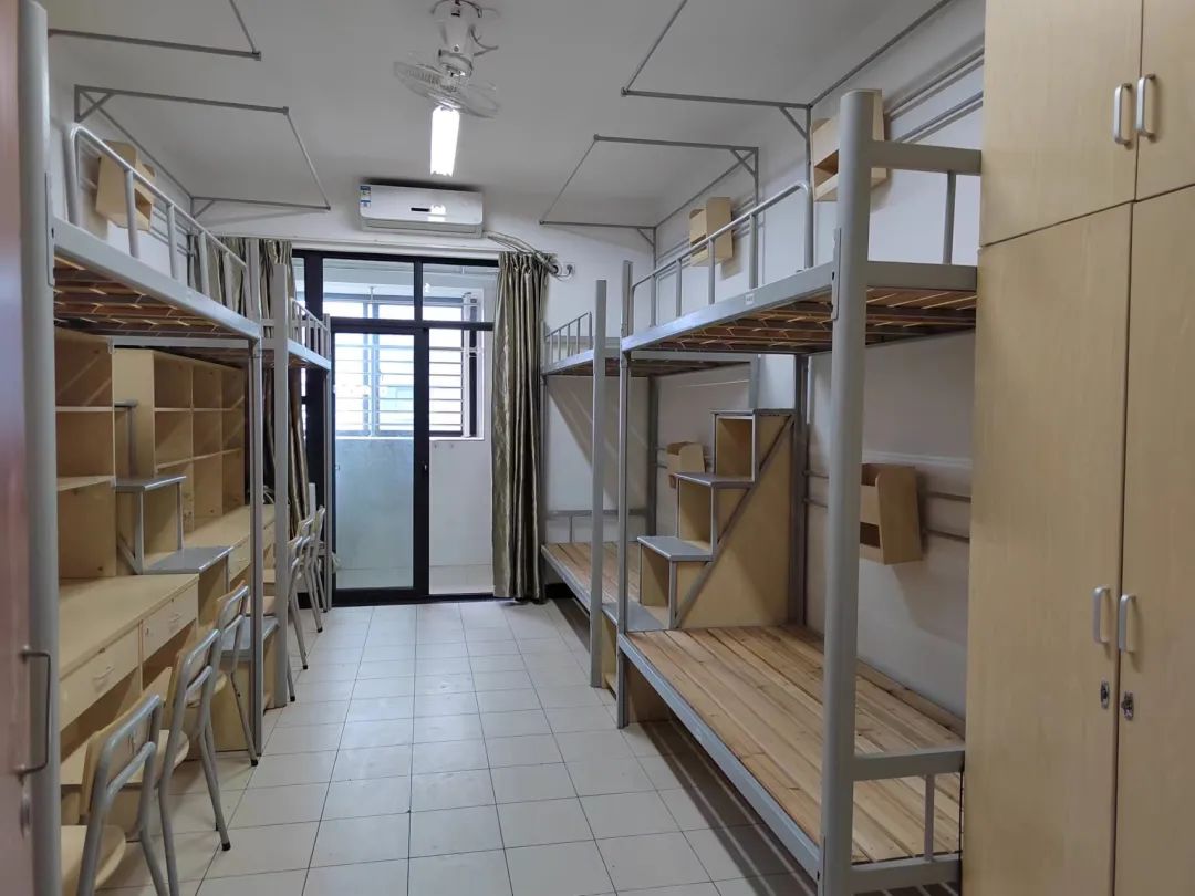 寧波工程學院宿舍條件怎么樣,有空調和獨立衛(wèi)生間嗎？（附宿舍圖片）