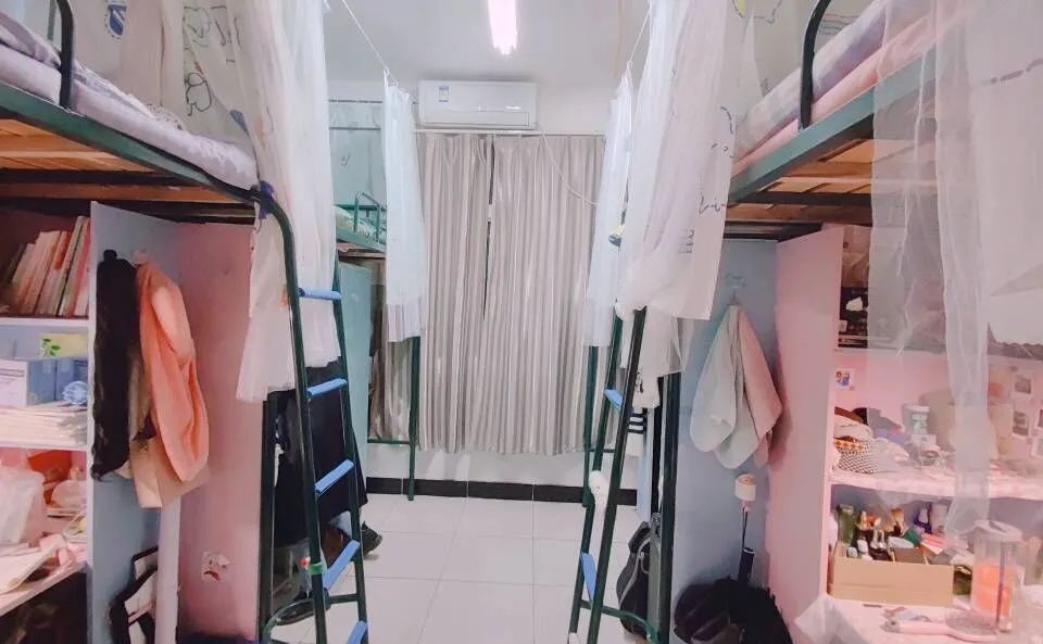 安徽三聯(lián)學(xué)院宿舍條件怎么樣,有空調(diào)和獨(dú)立衛(wèi)生間嗎？（附宿舍圖片）