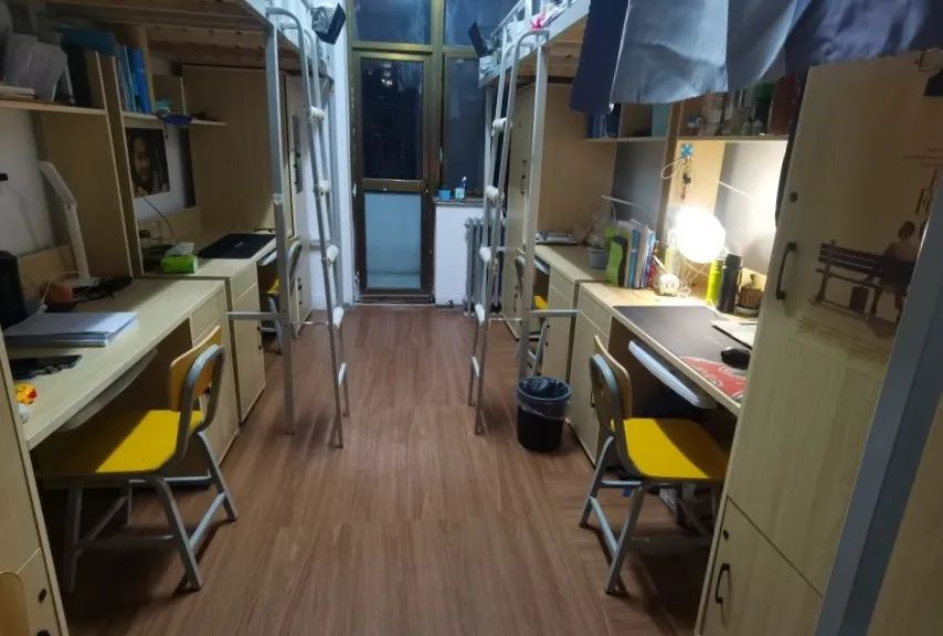 華北水利水電大學宿舍條件怎么樣,有空調和獨立衛(wèi)生間嗎？（附宿舍圖片）