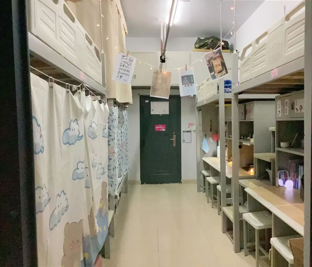 安徽中醫(yī)藥大學宿舍條件怎么樣,有空調和獨立衛(wèi)生間嗎？（附宿舍圖片）