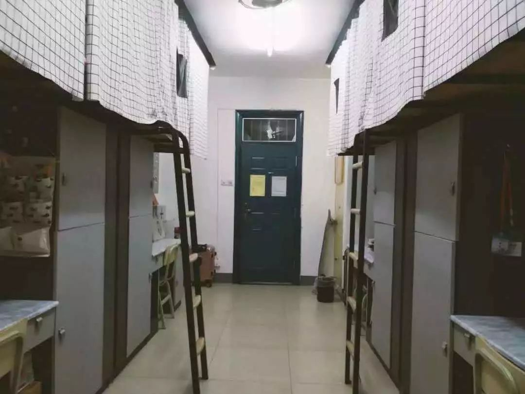 長沙學(xué)院宿舍條件怎么樣,有空調(diào)和獨(dú)立衛(wèi)生間嗎？（附宿舍圖片）