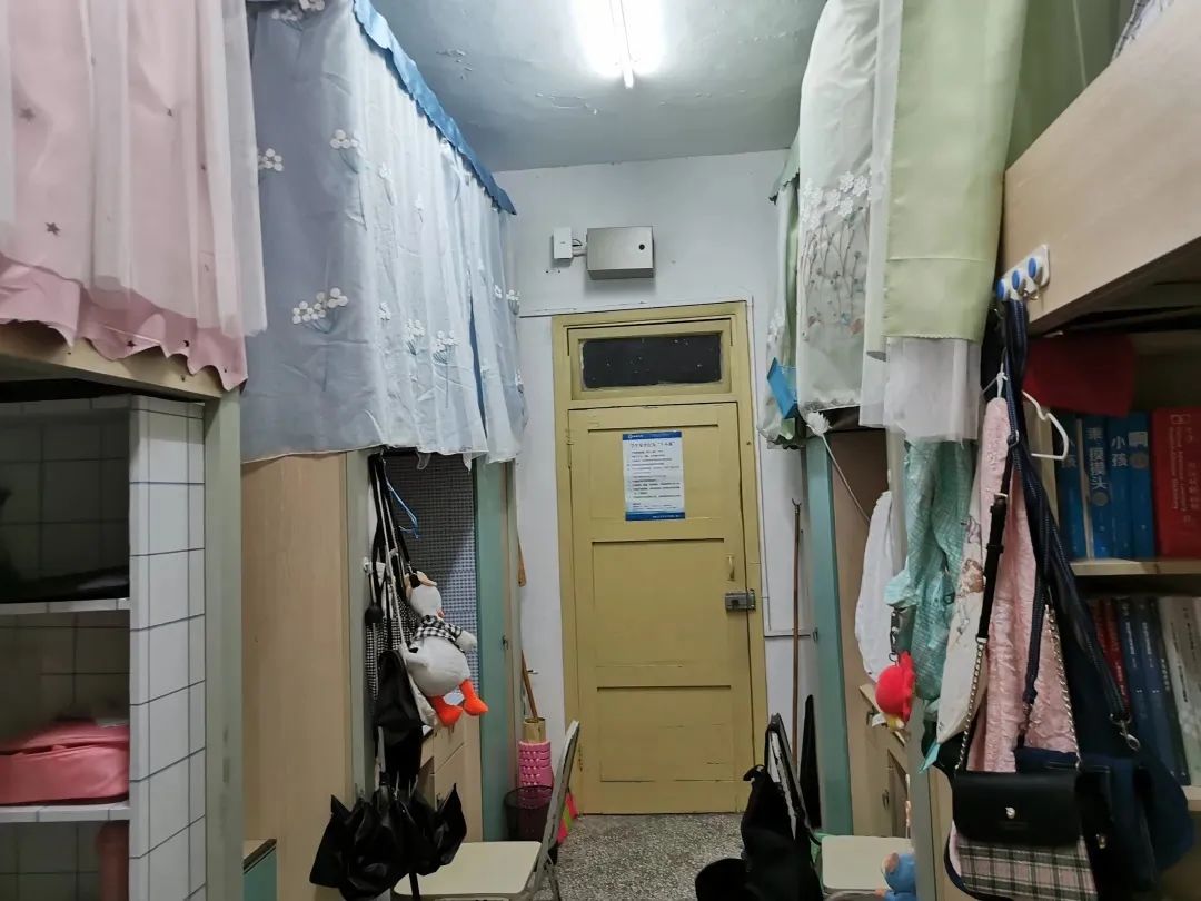 西南大學宿舍條件怎么樣,有空調(diào)和獨立衛(wèi)生間嗎？（附宿舍圖片）