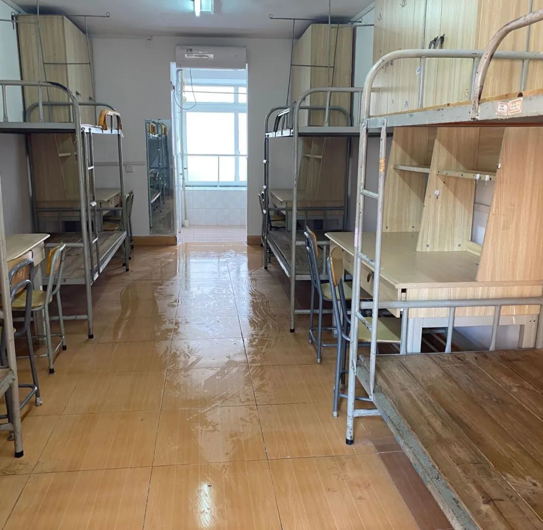 桂林航天工業(yè)學(xué)院宿舍條件怎么樣,有空調(diào)和獨(dú)立衛(wèi)生間嗎？（附宿舍圖片）