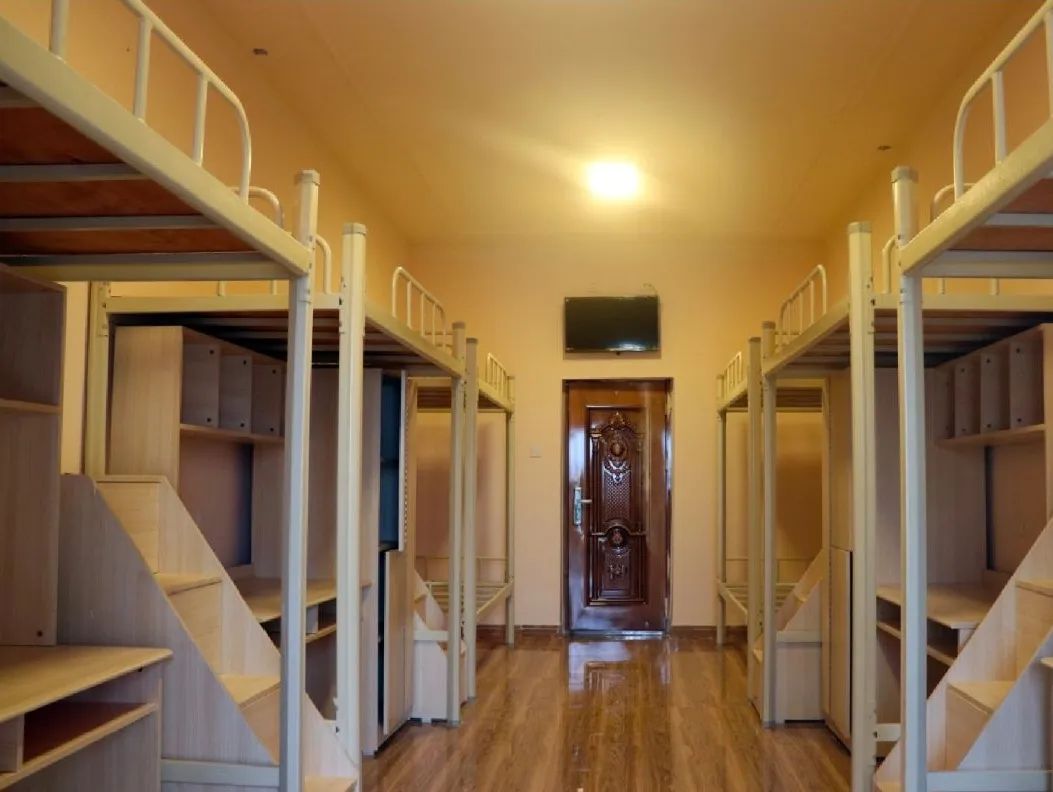 貴州黔南科技學院宿舍條件怎么樣,有空調(diào)和獨立衛(wèi)生間嗎？（附宿舍圖片）