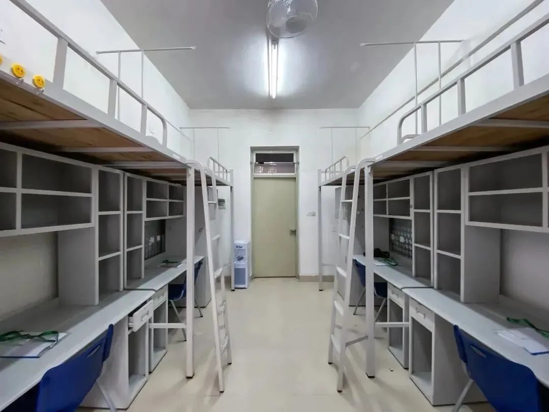 珠?？萍紝W(xué)院宿舍條件怎么樣,有空調(diào)和獨(dú)立衛(wèi)生間嗎？（附宿舍圖片）