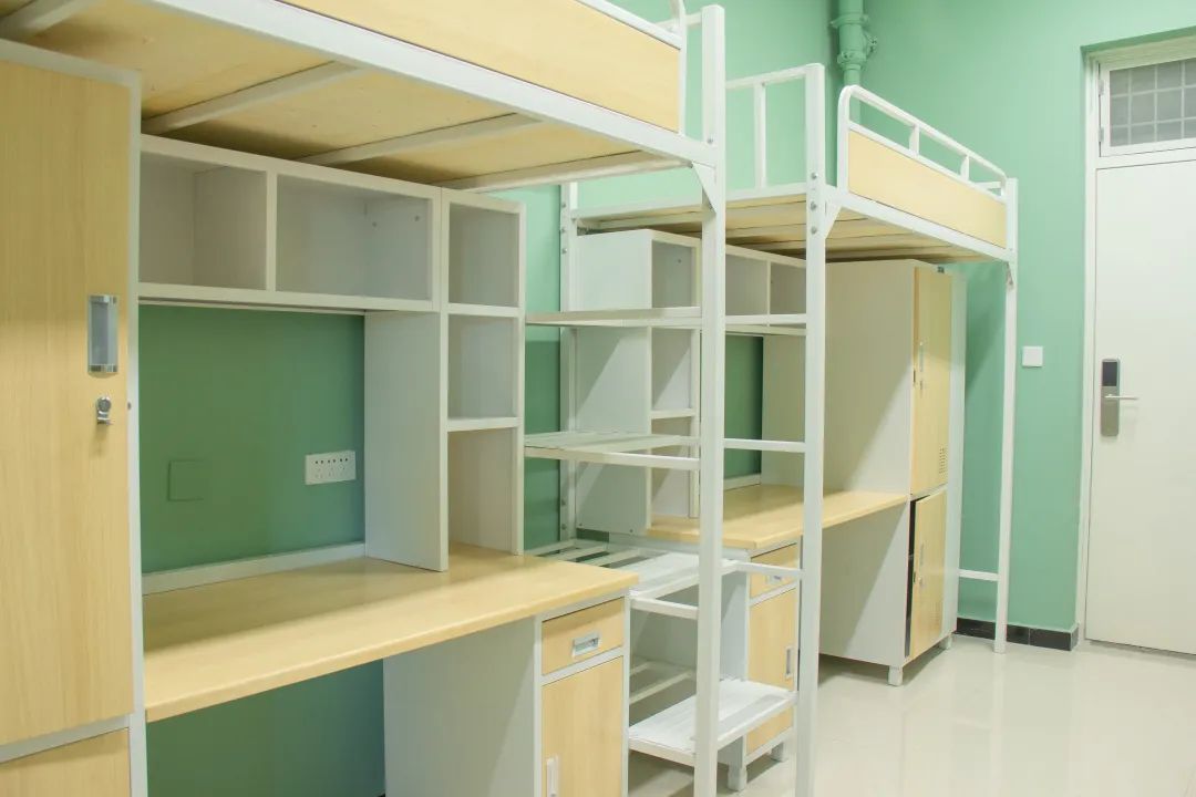 中原科技學(xué)院宿舍條件怎么樣,有空調(diào)和獨立衛(wèi)生間嗎？（附宿舍圖片）