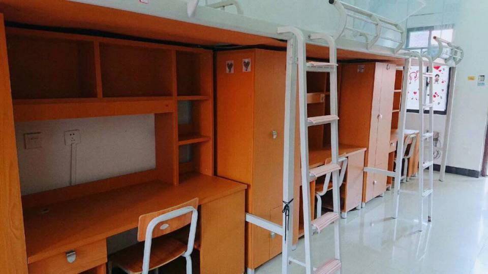 北部灣大學宿舍條件怎么樣,有空調(diào)和獨立衛(wèi)生間嗎？（附宿舍圖片）