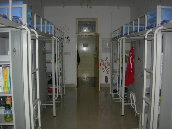 山東交通學(xué)院宿舍條件怎么樣,有空調(diào)和獨立衛(wèi)生間嗎？（附宿舍圖片）