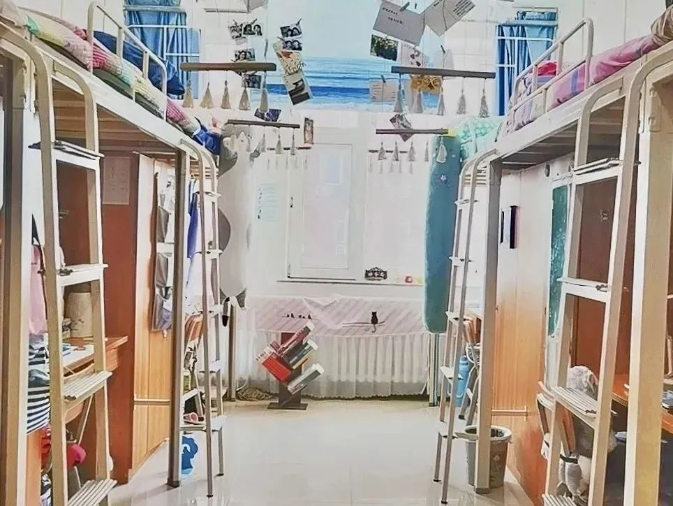 東北師范大學(xué)宿舍條件怎么樣,有空調(diào)和獨(dú)立衛(wèi)生間嗎？（附宿舍圖片）