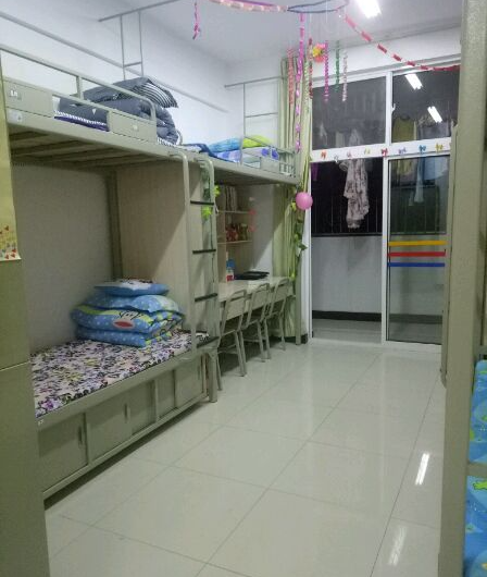 楚雄師范學(xué)院宿舍條件怎么樣,有空調(diào)和獨(dú)立衛(wèi)生間嗎？（附宿舍圖片）