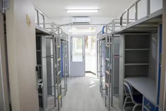 北京石油化工學(xué)院宿舍條件怎么樣,有空調(diào)和獨(dú)立衛(wèi)生間嗎？（附宿舍圖片）