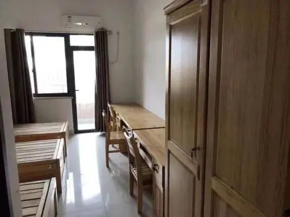 上海外國語大學(xué)宿舍條件怎么樣,有空調(diào)和獨(dú)立衛(wèi)生間嗎？（附宿舍圖片）