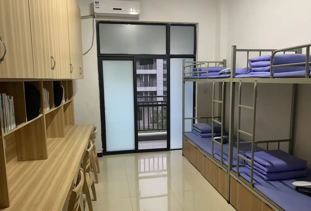 浙江警察學(xué)院宿舍條件怎么樣,有空調(diào)和獨立衛(wèi)生間嗎？（附宿舍圖片）