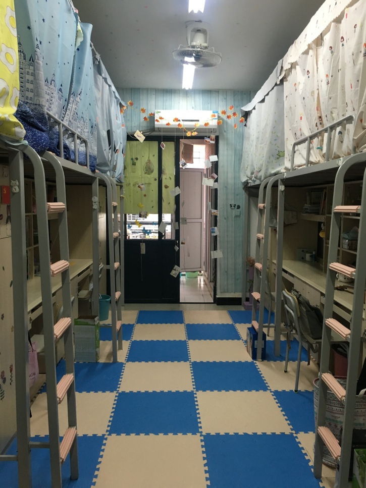 福建江夏學(xué)院宿舍條件怎么樣,有空調(diào)和獨(dú)立衛(wèi)生間嗎？（附宿舍圖片）