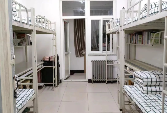 保定學(xué)院宿舍條件怎么樣,有空調(diào)和獨立衛(wèi)生間嗎？（附宿舍圖片）