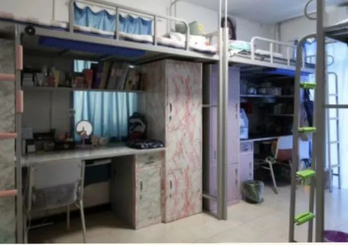 中國勞動(dòng)關(guān)系學(xué)院宿舍條件怎么樣,有空調(diào)和獨(dú)立衛(wèi)生間嗎？（附宿舍圖片）